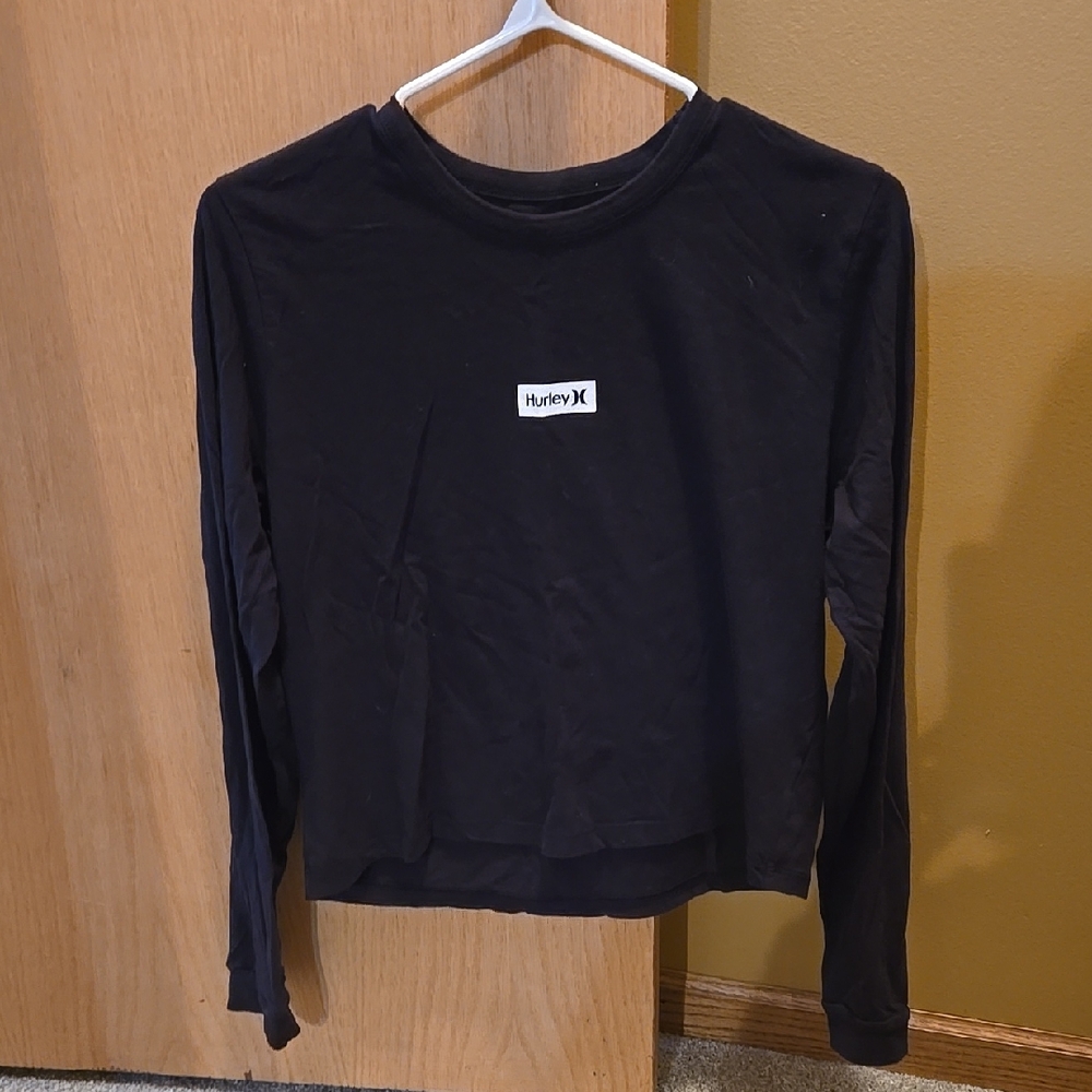 Hurley Women's Classic Black Long Sleeve Shirt. Semi Crop